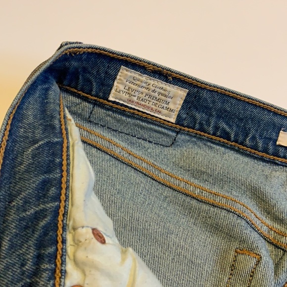 Levi’s Red Tab “Wedgie” Button Fly Blue Jeans - Women’s Size 28 - Picture 7 of 7